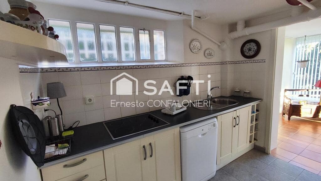 4 bedroom Villa for sale in Alcanar with pool garage - € 425,000 (Ref: 9174442)