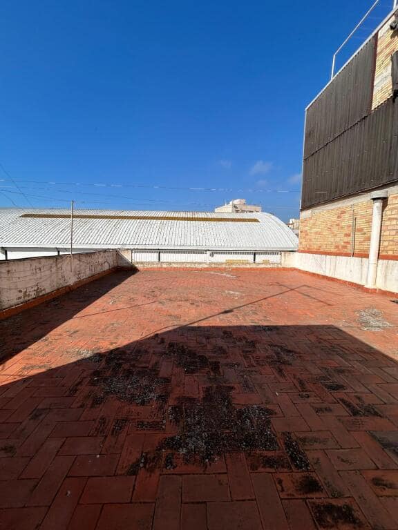 5 bedroom Apartment for sale in Sant Carles de la Rapita - € 155,500 (Ref: 9174446)