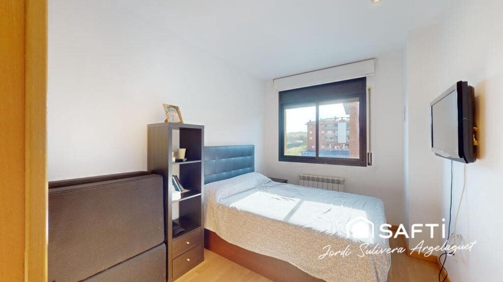 4 sypialnia Mieszkanie na sprzedaż w Miasto Girona z garażem - 415 000 € (Ref: 9174449)