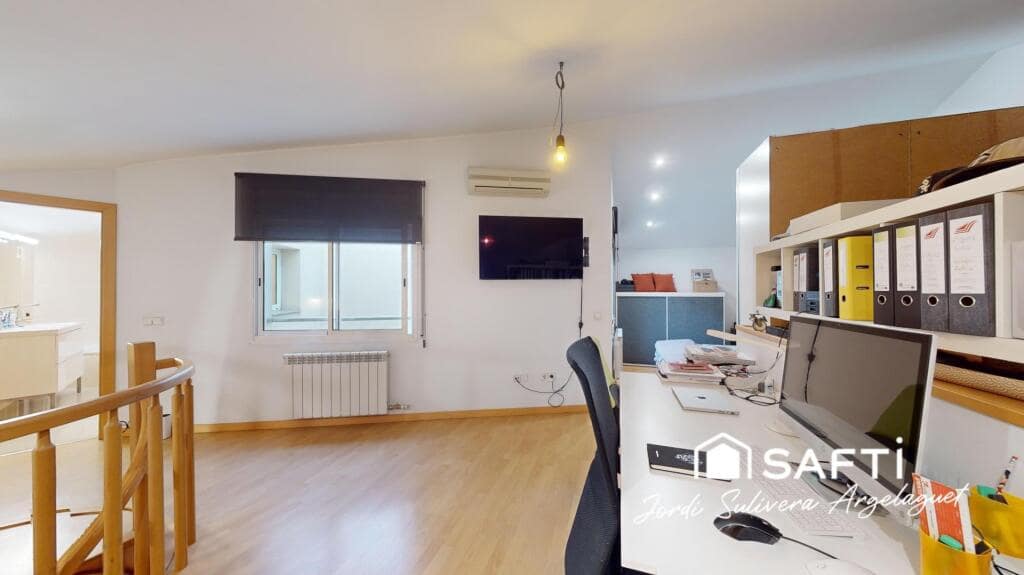 4 sypialnia Mieszkanie na sprzedaż w Miasto Girona z garażem - 415 000 € (Ref: 9174449)