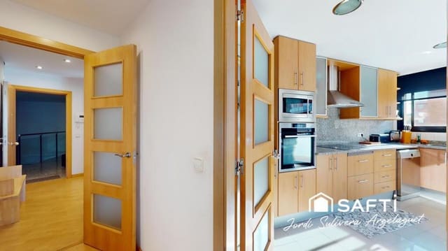 4 soverom Leilighet til salgs i Girona by med garasje - € 415 000 (Ref: 9174449)