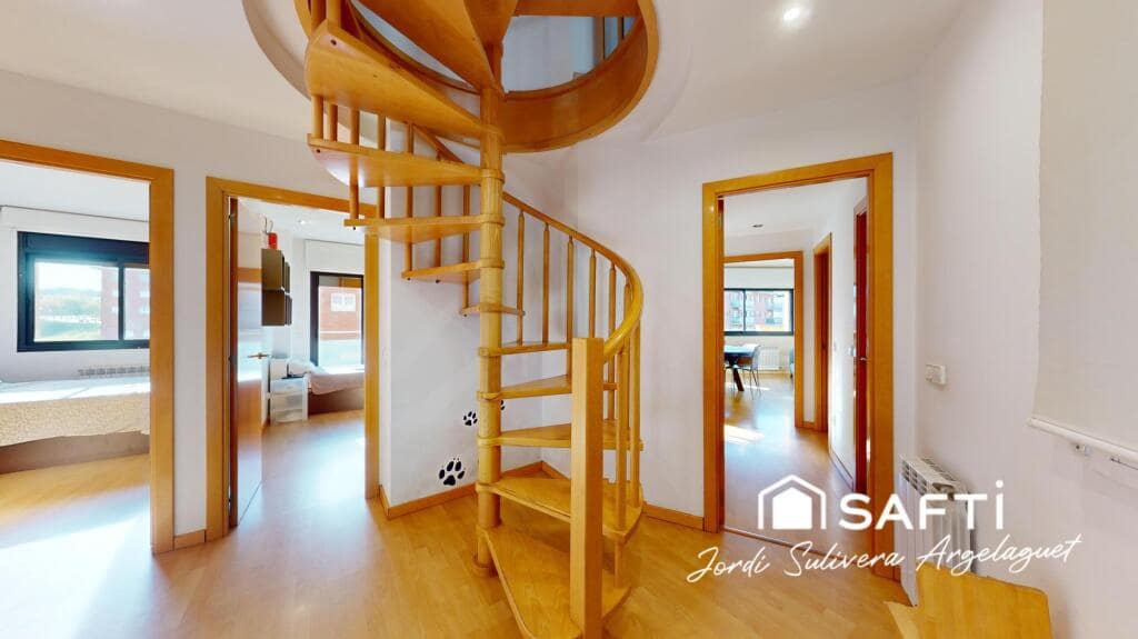 4 sypialnia Mieszkanie na sprzedaż w Miasto Girona z garażem - 415 000 € (Ref: 9174449)