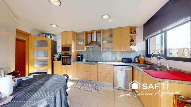 4 soverom Leilighet til salgs i Girona by med garasje - € 415 000 (Ref: 9174449)