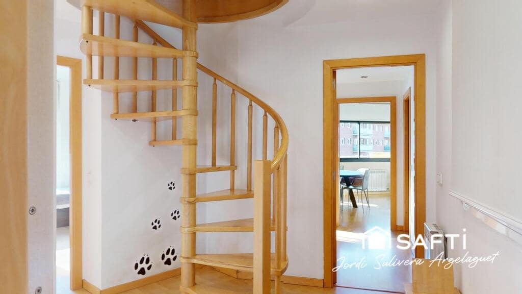 4 sypialnia Mieszkanie na sprzedaż w Miasto Girona z garażem - 415 000 € (Ref: 9174449)