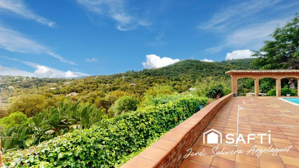 4 makuuhuone Huvila myytävänä paikassa Santa Cristina d'Aro mukana uima-altaan - 780 000 € (Ref: 9174450)