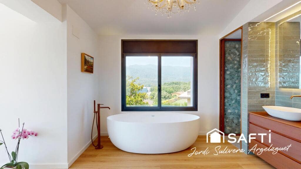 6 soveværelse Villa til salg i Banyoles med garage - € 895.000 (Ref: 9174452)