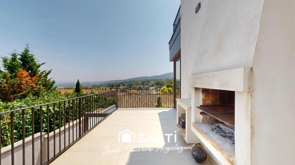 6 Zimmer Villa zu verkaufen in Banyoles mit Garage - 850.000 € (Ref: 9174452)