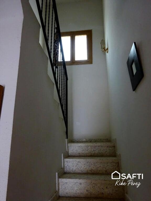 6 soverom Villa til salgs i Galera med garasje - € 70 000 (Ref: 9174457)