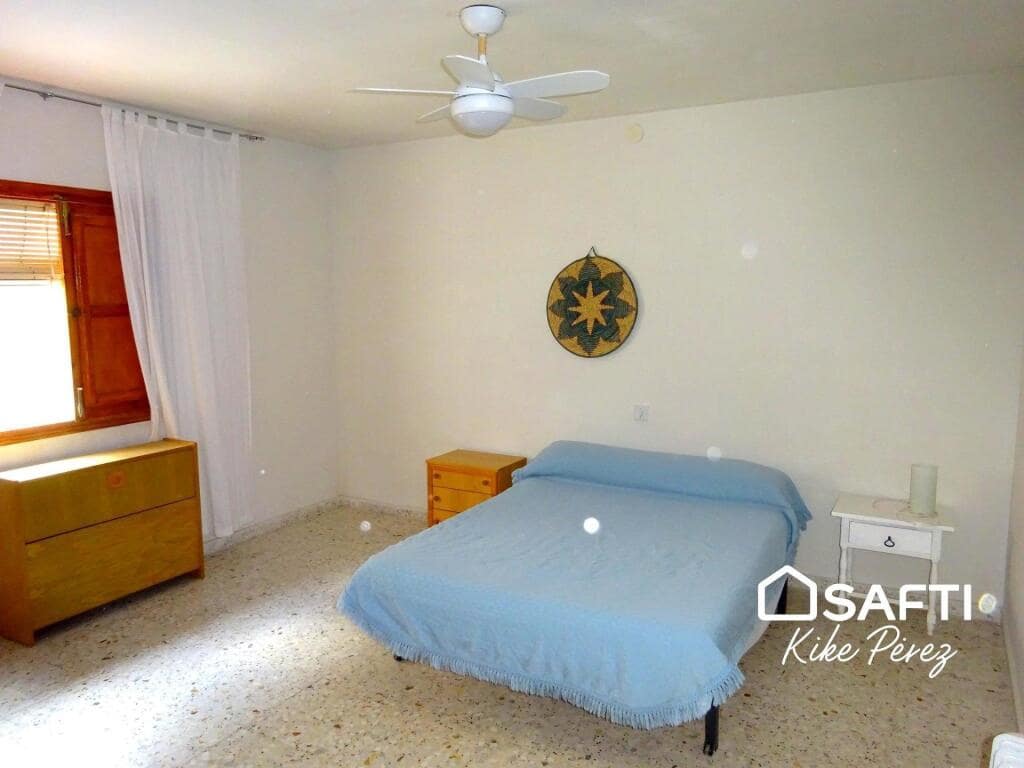 6 soverom Villa til salgs i Galera med garasje - € 70 000 (Ref: 9174457)