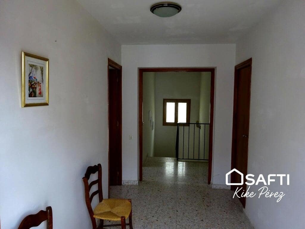 6 soverom Villa til salgs i Galera med garasje - € 70 000 (Ref: 9174457)