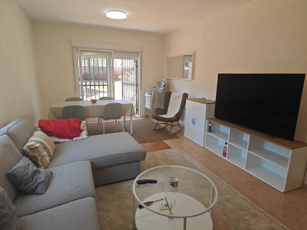 3 makuuhuone Rivitalo myytävänä paikassa Pareja mukana uima-altaan 
autotalli - 249 000 € (Ref: 9174459)