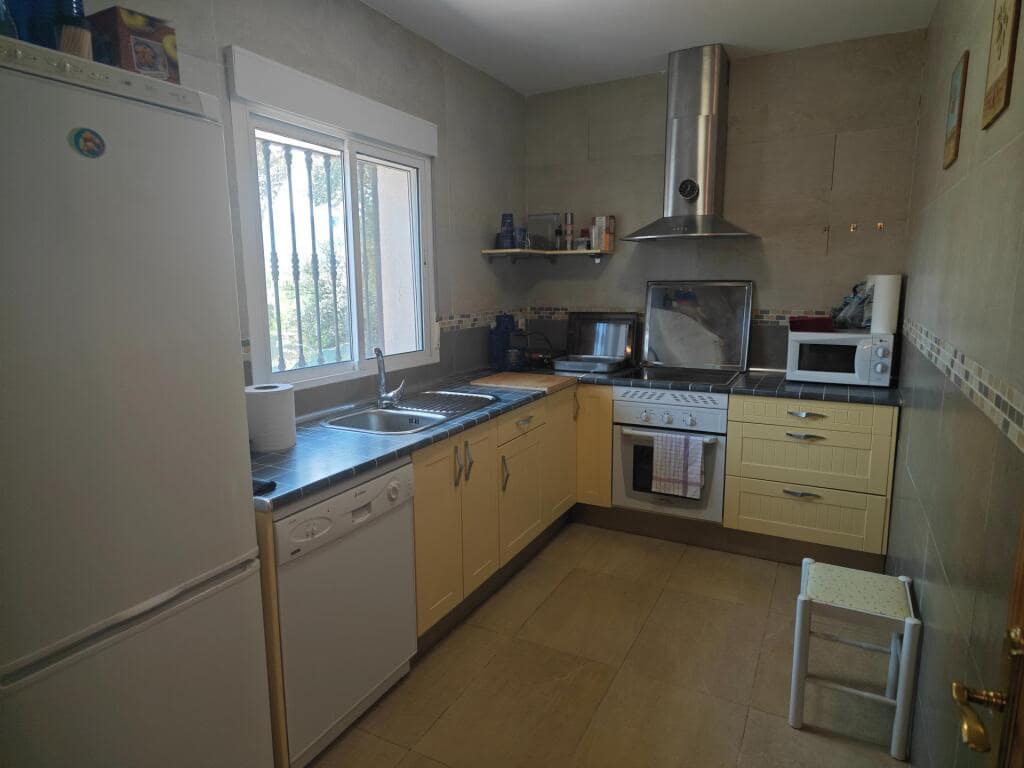 3 makuuhuone Rivitalo myytävänä paikassa Pareja mukana uima-altaan 
autotalli - 249 000 € (Ref: 9174459)