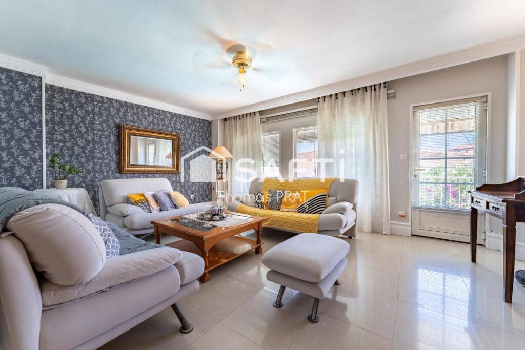 5 soveværelse Rækkehus til salg i Archidona med swimmingpool - € 249.000 (Ref: 9174461)