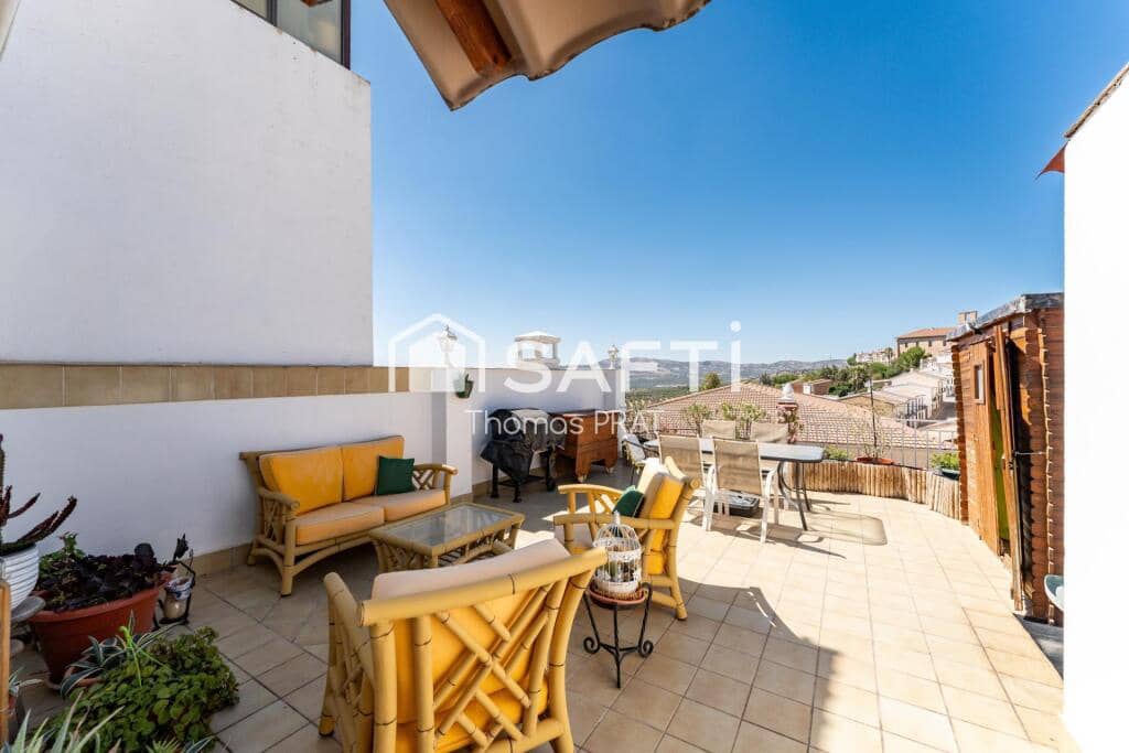 5 soveværelse Rækkehus til salg i Archidona med swimmingpool - € 249.000 (Ref: 9174461)