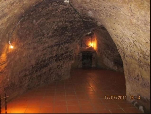 Commercial for sale in Valderas - € 65,000 (Ref: 9174463)