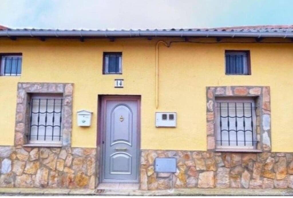 3 soveværelse Finca/Landehus til salg i Laguna de Negrillos - € 85.000 (Ref: 9174464)