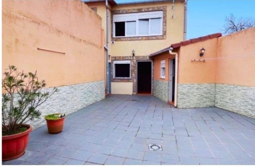 3 soveværelse Finca/Landehus til salg i Laguna de Negrillos - € 85.000 (Ref: 9174464)