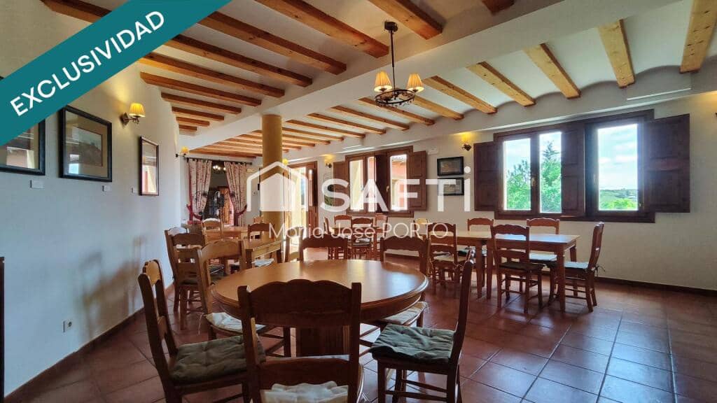 6 soveværelse Villa til salg i Santovenia de la Valdoncina med swimmingpool - € 550.000 (Ref: 9174467)