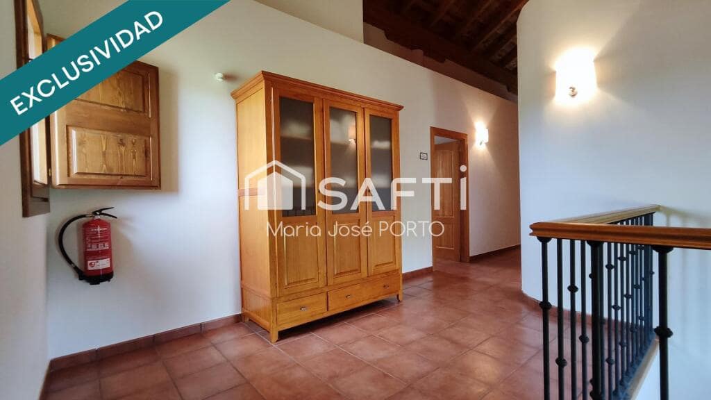 6 soveværelse Villa til salg i Santovenia de la Valdoncina med swimmingpool - € 550.000 (Ref: 9174467)