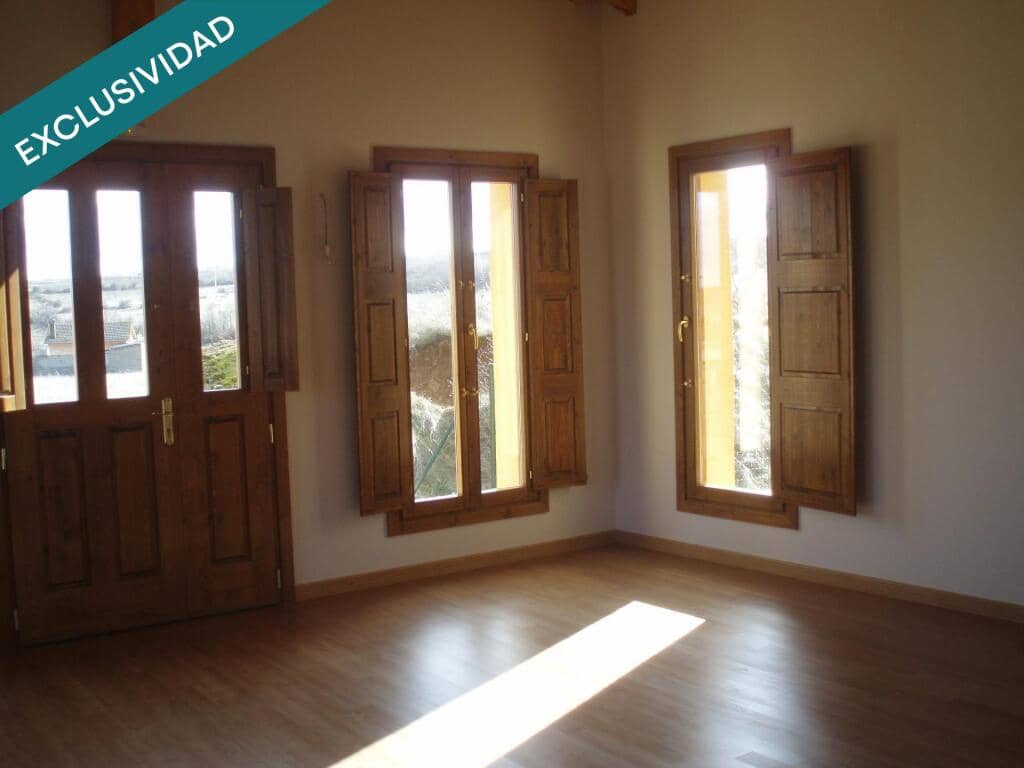 6 soveværelse Villa til salg i Santovenia de la Valdoncina med swimmingpool - € 550.000 (Ref: 9174467)