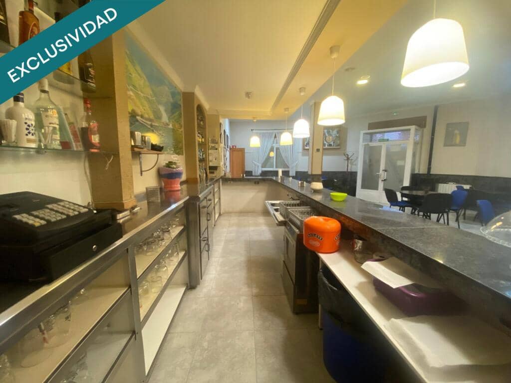 Bureau à vendre à Sober - 420 000 € (Ref: 9174472)