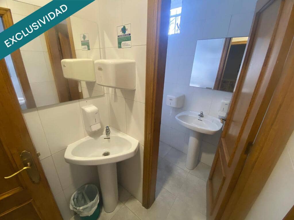 Bureau à vendre à Sober - 420 000 € (Ref: 9174472)