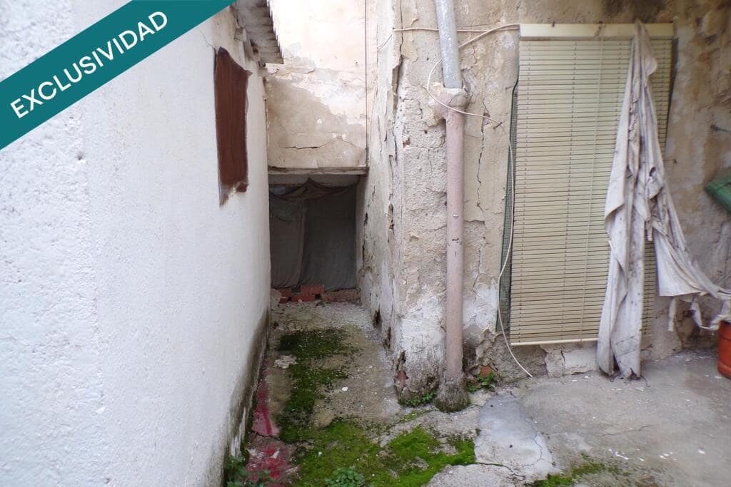 4 soveværelse Villa til salg i Chinchon - € 116.000 (Ref: 9174474)