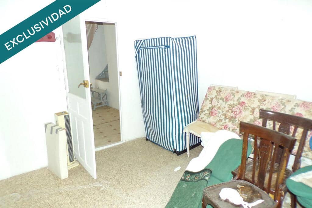 4 soveværelse Villa til salg i Chinchon - € 116.000 (Ref: 9174474)