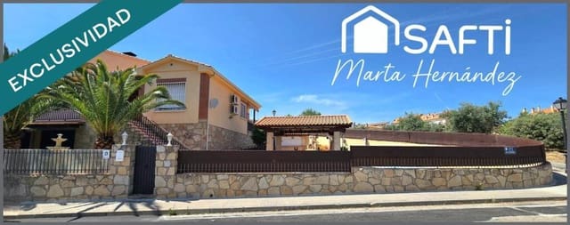 3 chambre Villa/Maison à vendre à San Martín de Valdeiglesias avec piscine garage - 370 000 € (Ref: 9174477)