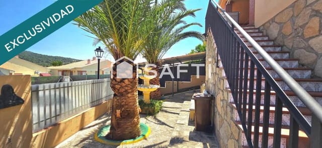 3 chambre Villa/Maison à vendre à San Martín de Valdeiglesias avec piscine garage - 370 000 € (Ref: 9174477)