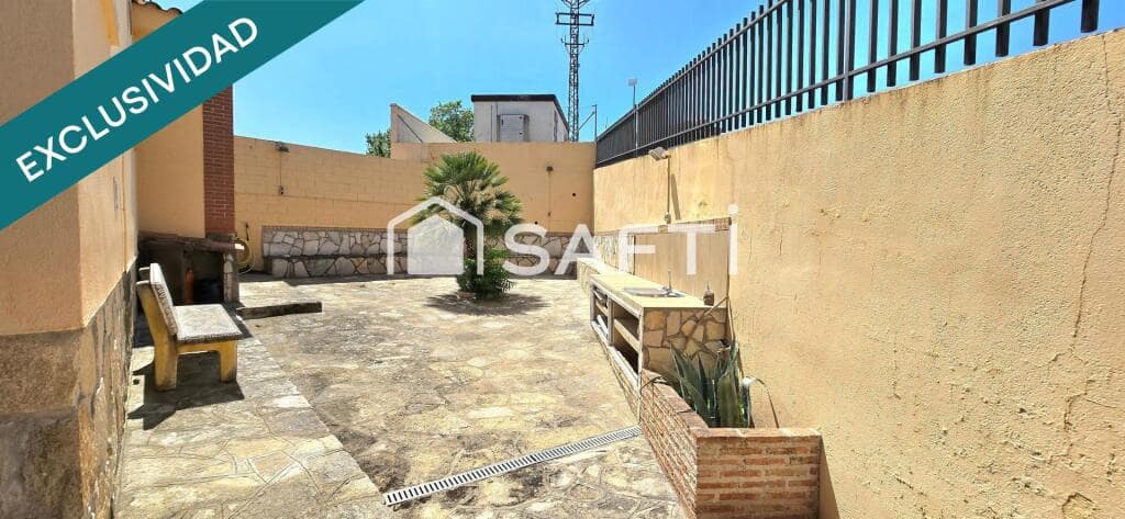 3 soverom Villa til salgs i San Martin de Valdeiglesias med svømmebasseng garasje - € 370 000 (Ref: 9174477)