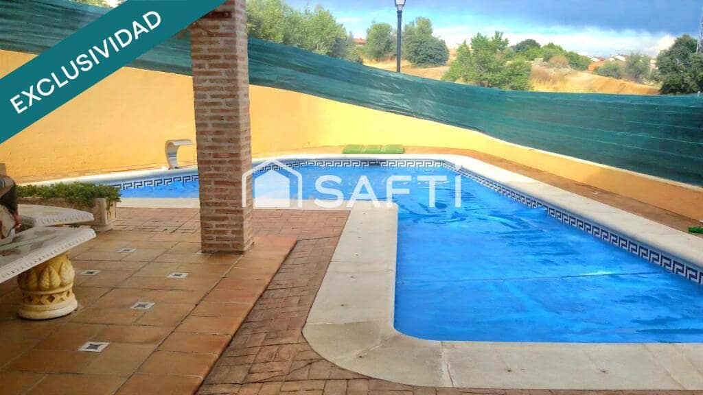 3 soverom Villa til salgs i San Martin de Valdeiglesias med svømmebasseng garasje - € 370 000 (Ref: 9174477)