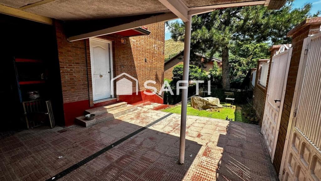 5 soveværelse Villa til salg i Collado Mediano med swimmingpool garage - € 495.000 (Ref: 9174479)