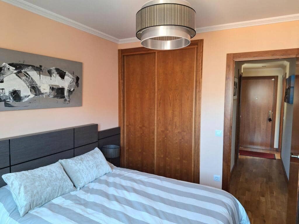 2 soveværelse Lejlighed til salg i Salamanca by med garage - € 315.000 (Ref: 9174487)