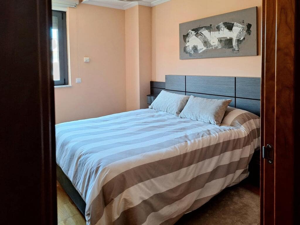 2 soveværelse Lejlighed til salg i Salamanca by med garage - € 315.000 (Ref: 9174487)