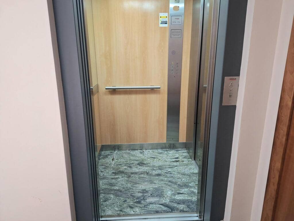 2 soveværelse Lejlighed til salg i Salamanca by med garage - € 315.000 (Ref: 9174487)