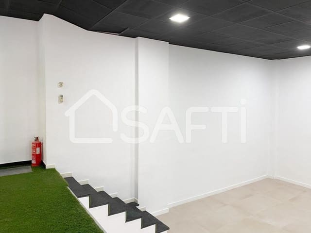 Commercieel te huur in Mislata - € 600 (Ref: 9174496)