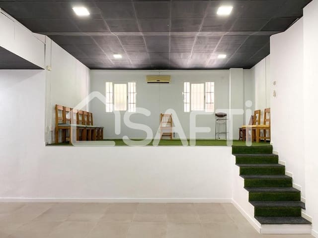 Commercieel te huur in Mislata - € 600 (Ref: 9174496)