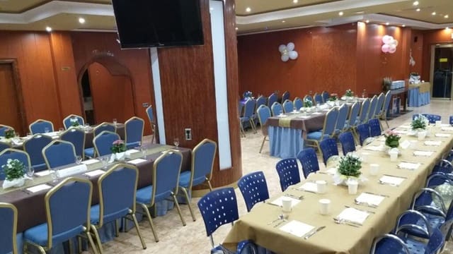 Commercial for sale in Torrent - € 159,000 (Ref: 9174499)