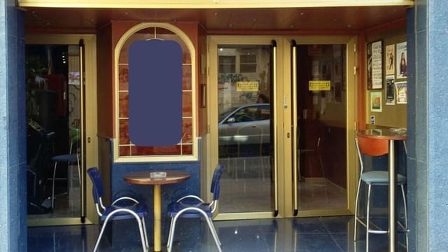 Commercial for sale in Torrent - € 159,000 (Ref: 9174499)