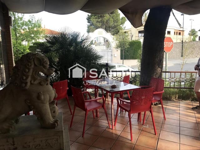 Office for sale in El Vedat de Torrente, Torrent - € 625,000 (Ref: 9174500)