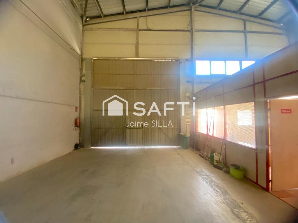 Komercyjne na sprzedaż w Riba-roja de Turia z garażem - 385 000 € (Ref: 9174505)