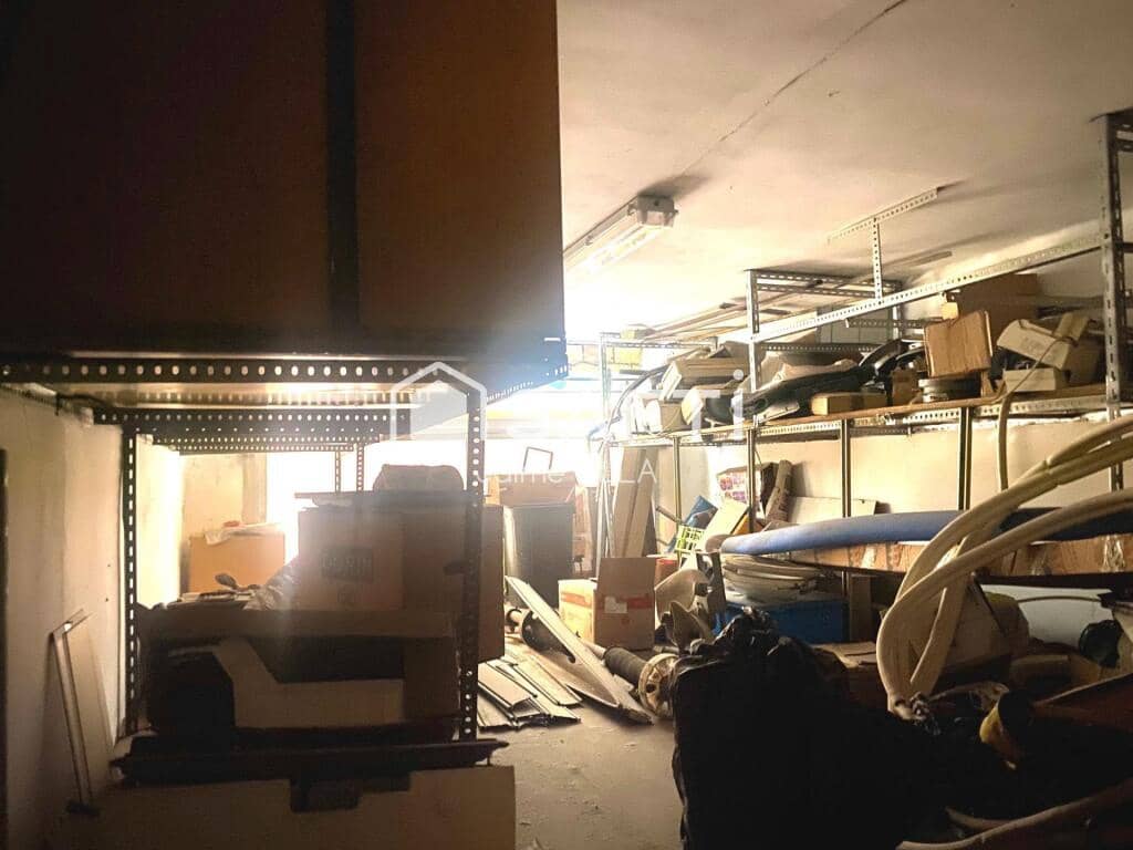 Commercial for sale in Valencia city - € 95,000 (Ref: 9174510)