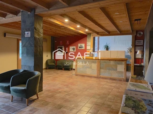 Office for sale in Alp - € 3,500,000 (Ref: 9174511)