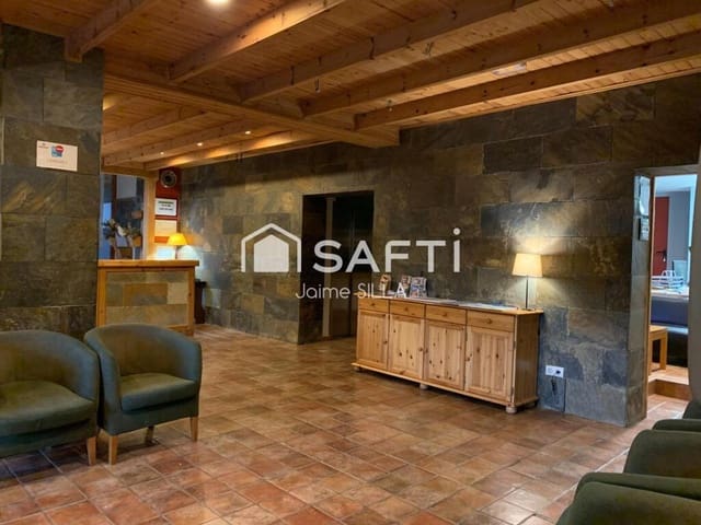 Office for sale in Alp - € 3,500,000 (Ref: 9174511)