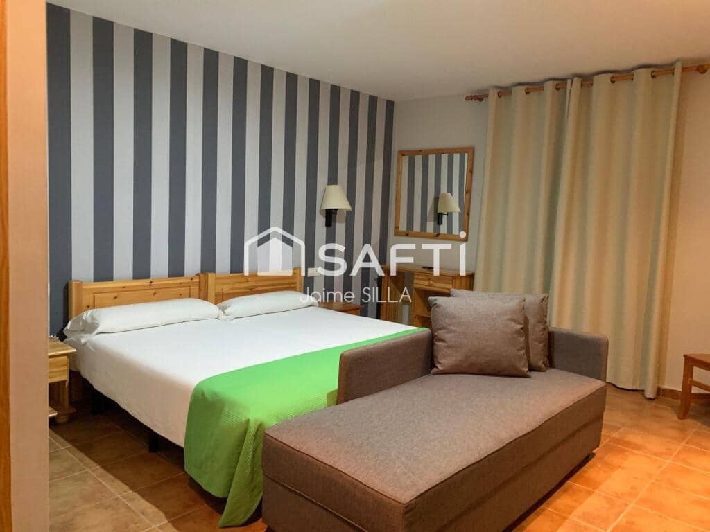 Kontor til salgs i Alp - € 3 500 000 (Ref: 9174511)