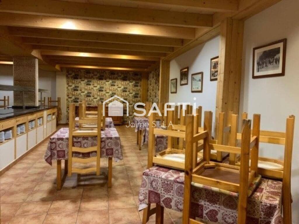 Kontor til salgs i Alp - € 3 500 000 (Ref: 9174511)