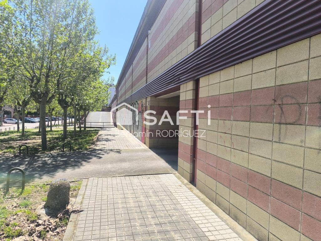 Garage til salg i Laguna de Duero - € 38.000 (Ref: 9174520)