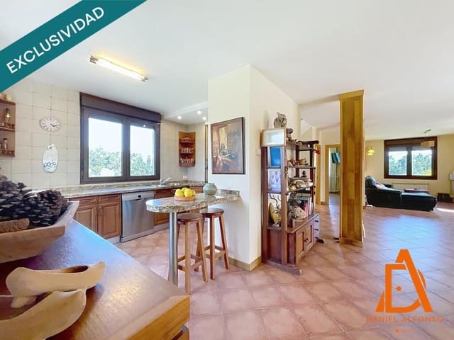 4 soverom Villa til salgs i Villaviciosa med svømmebasseng garasje - € 487 000 (Ref: 9174527)