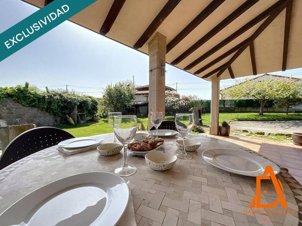 4 soverom Villa til salgs i Villaviciosa med svømmebasseng garasje - € 487 000 (Ref: 9174527)